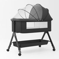 OTROŠKA POSTELJICA J.D.BOBY- na kolesih, s strešico, mrežo proti mrčesu in stranskim predalom