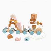 LESENI VLAK - s sestavljivimi vagoni in živalicami